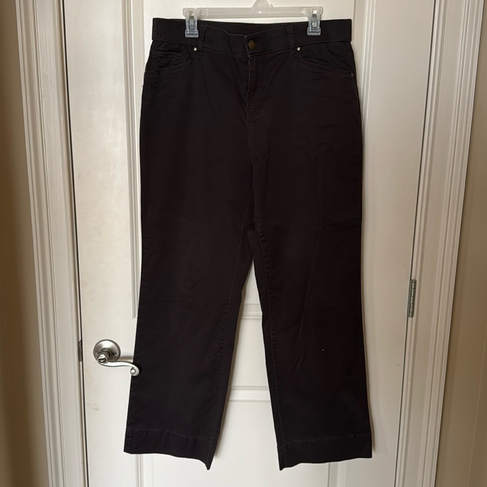 Intro Love the Fit from Dillards pant.  Straight front w/pockets.  Brown Size 12